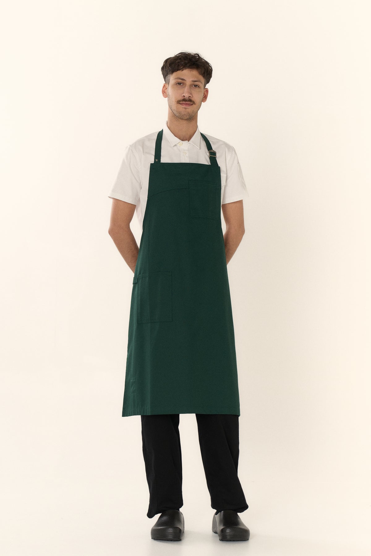 Delantal mugaritz con bolsillo